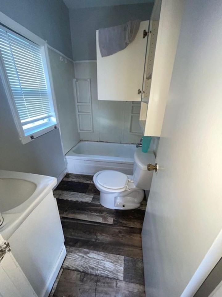 1609 N Jessica Ave - Photo 2 of 8