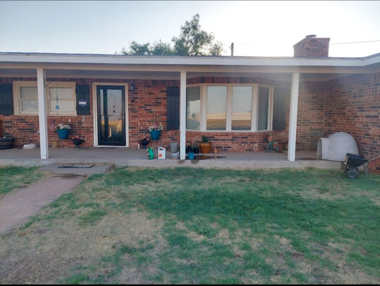 2482 Fm 3216 - Photo 2 of 13