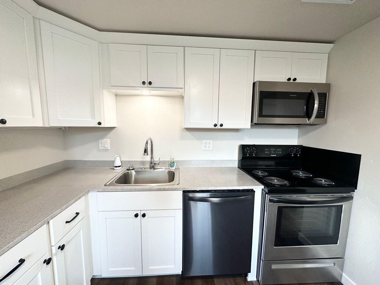 311 S 20th Ave #313 - Photo 6 of 22