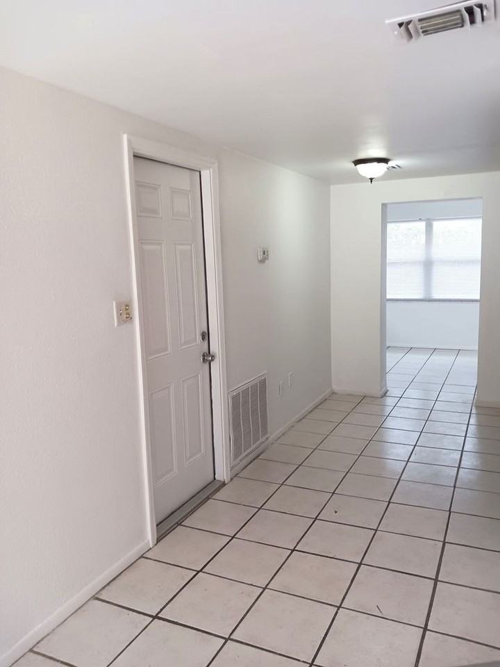 21377 Campbell Dr - Photo 7 of 13