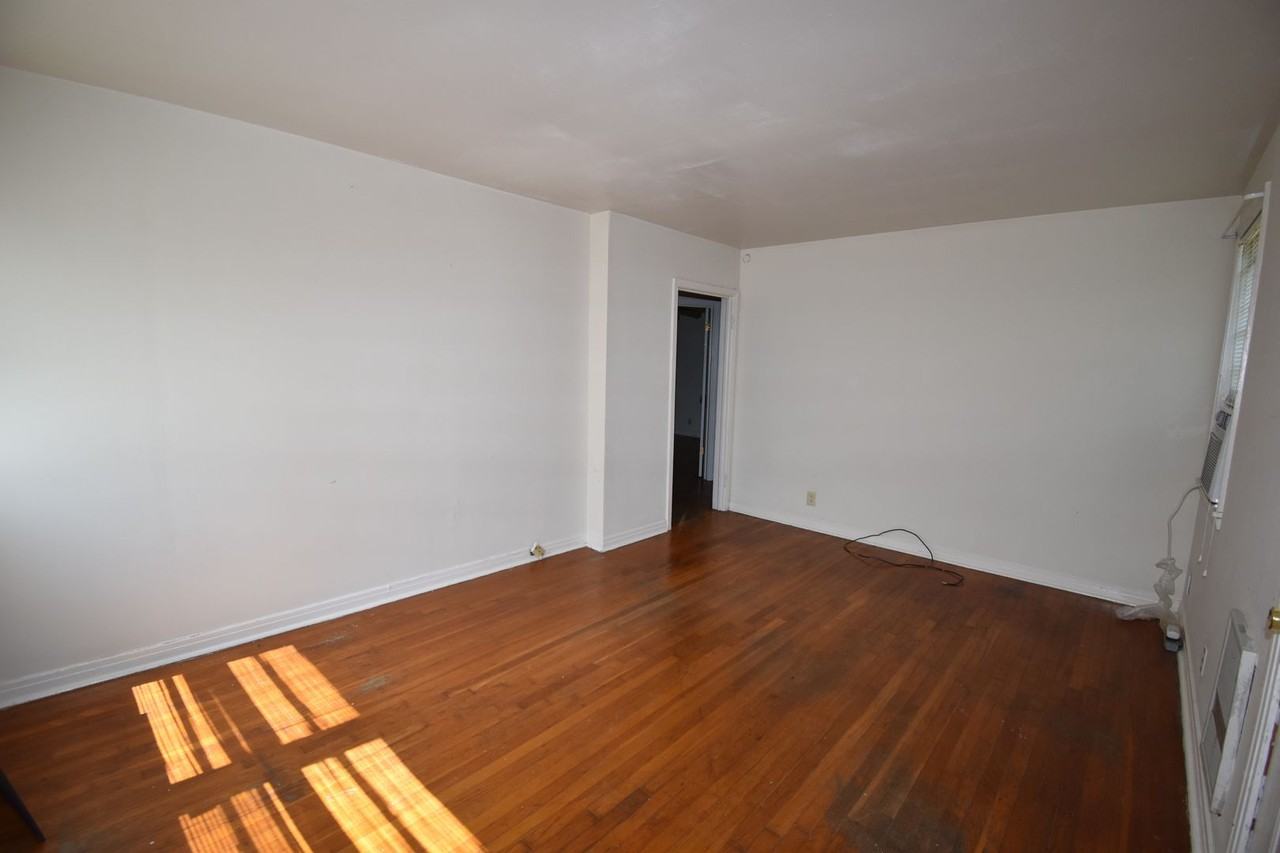 986 Woody Hills Dr - Photo 3 of 16