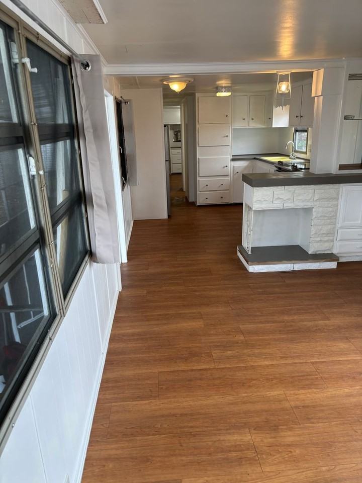 908 50th Avenue Plz W - Photo 7 of 24