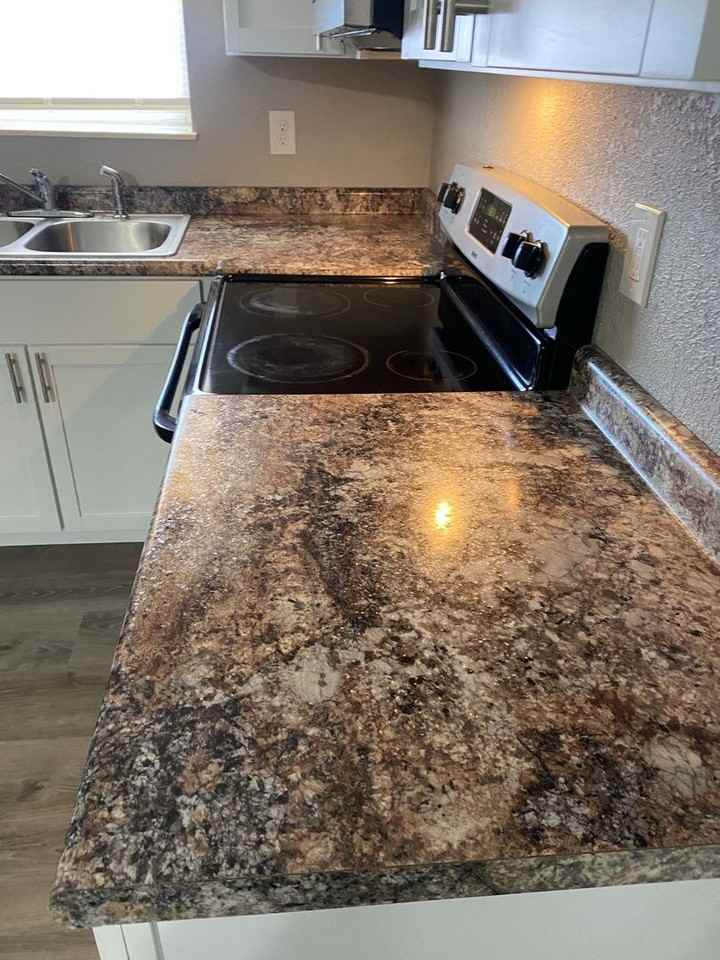 541 Amanda Cir - Photo 2 of 6