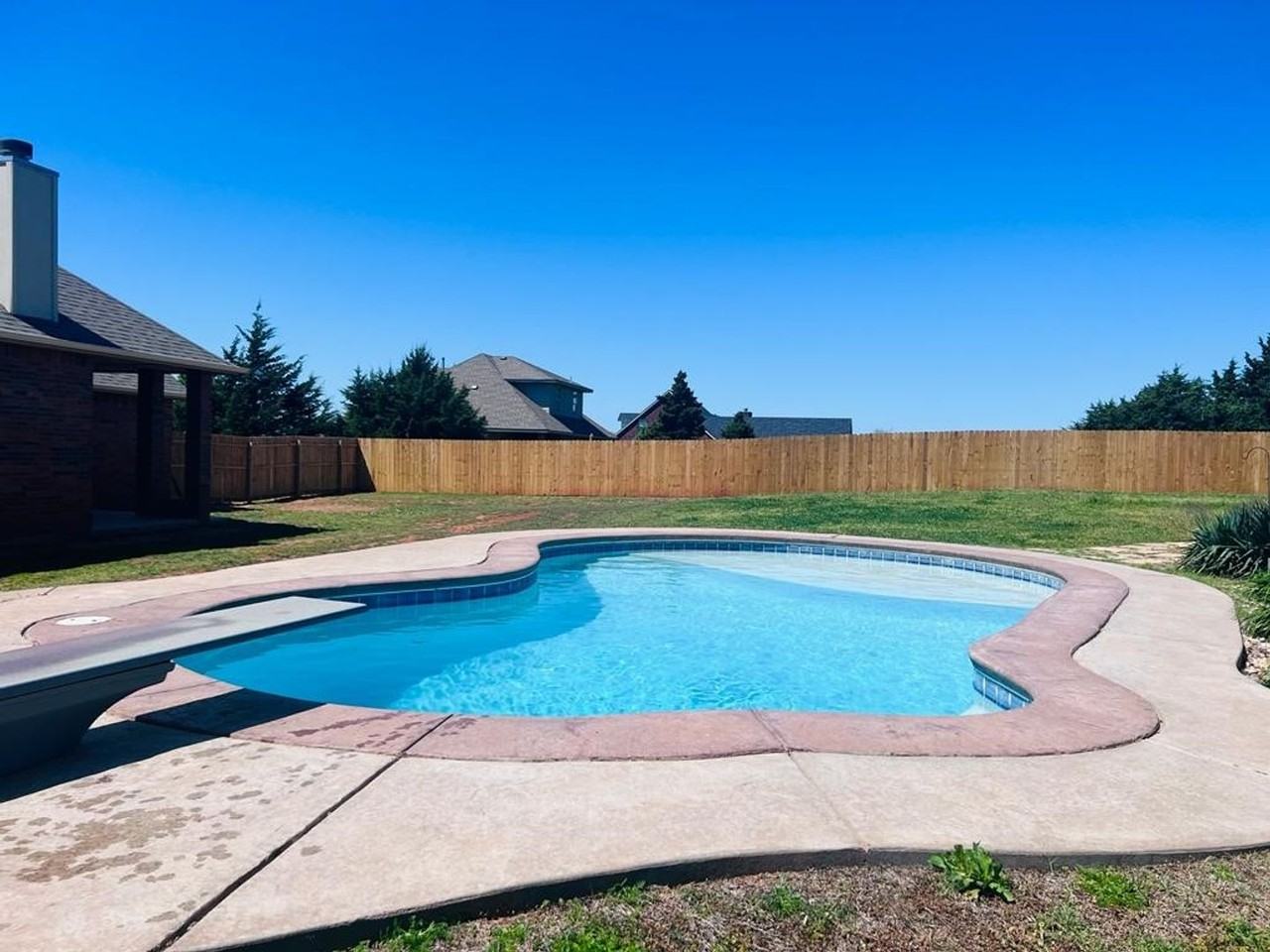 1001 Baybrook Dr - Photo 7 of 16