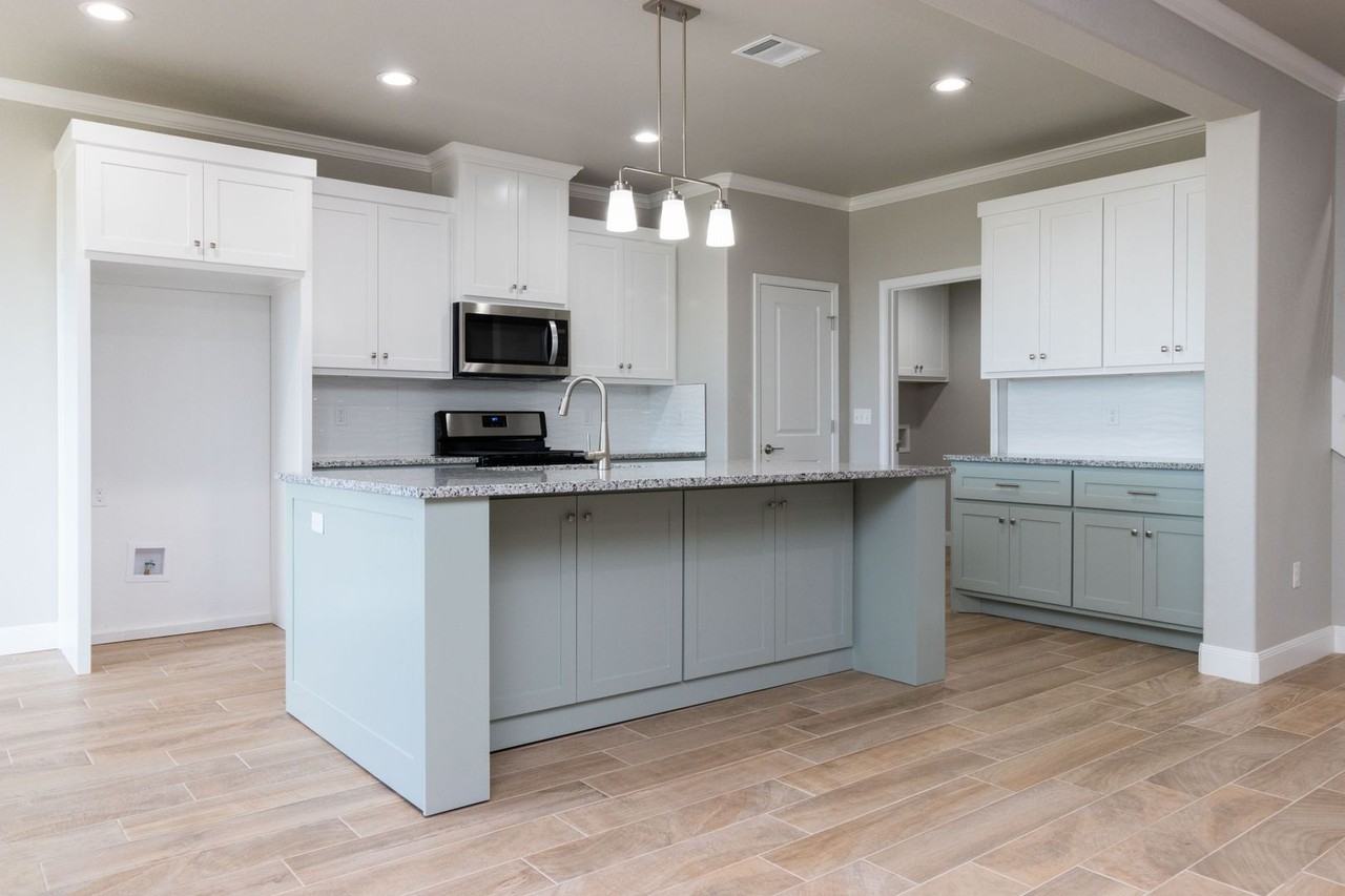 2700 Tampa Bay Ave - Photo 5 of 37