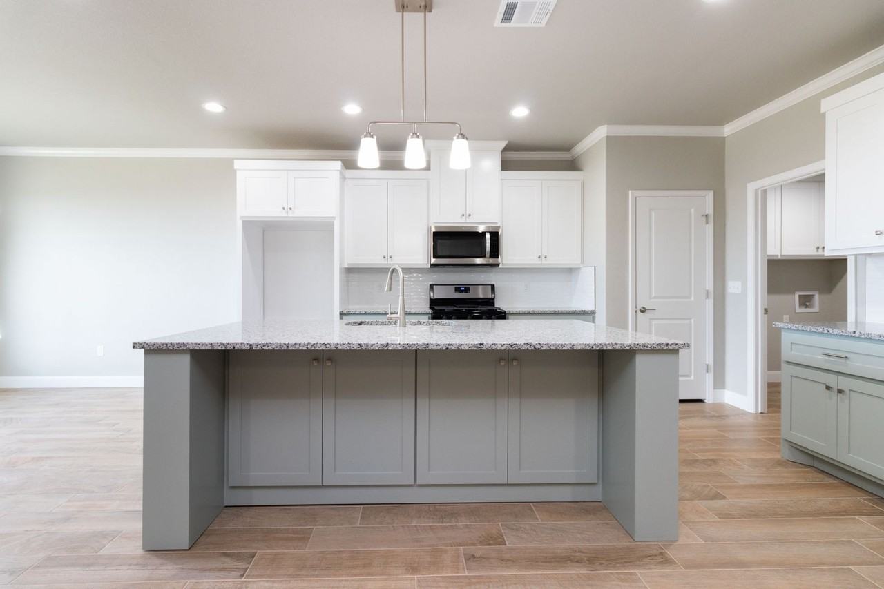 2700 Tampa Bay Ave - Photo 7 of 37