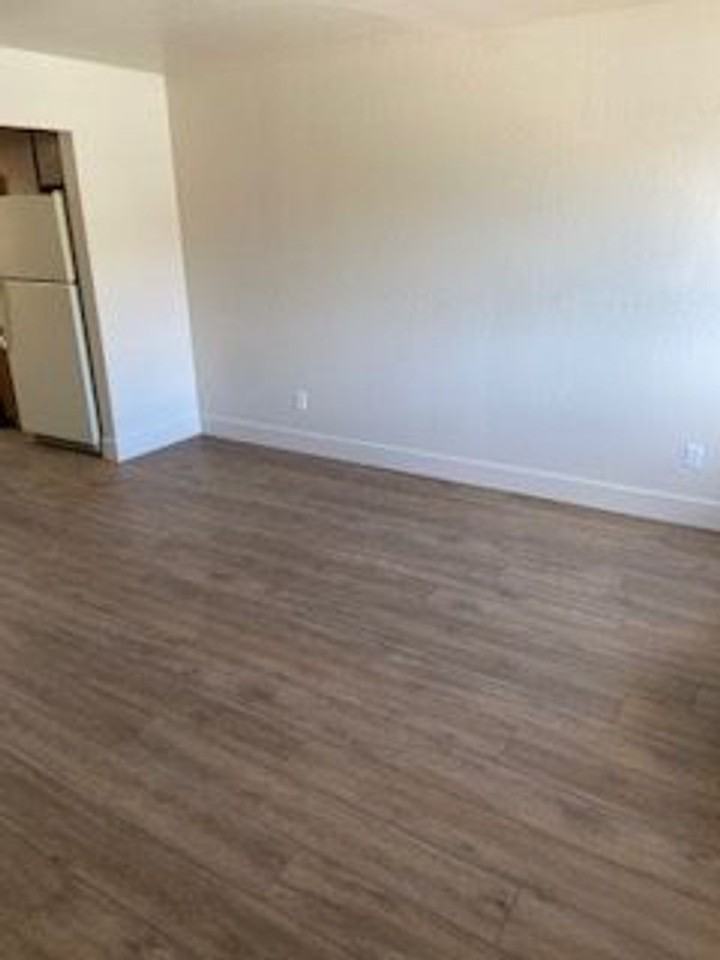 3627 Gypsum Rd - Photo 6 of 15
