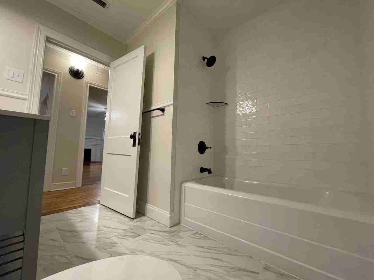 1329 S Sneed Ave - Photo 5 of 16