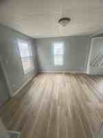 featured image of 915 Forest Ave
