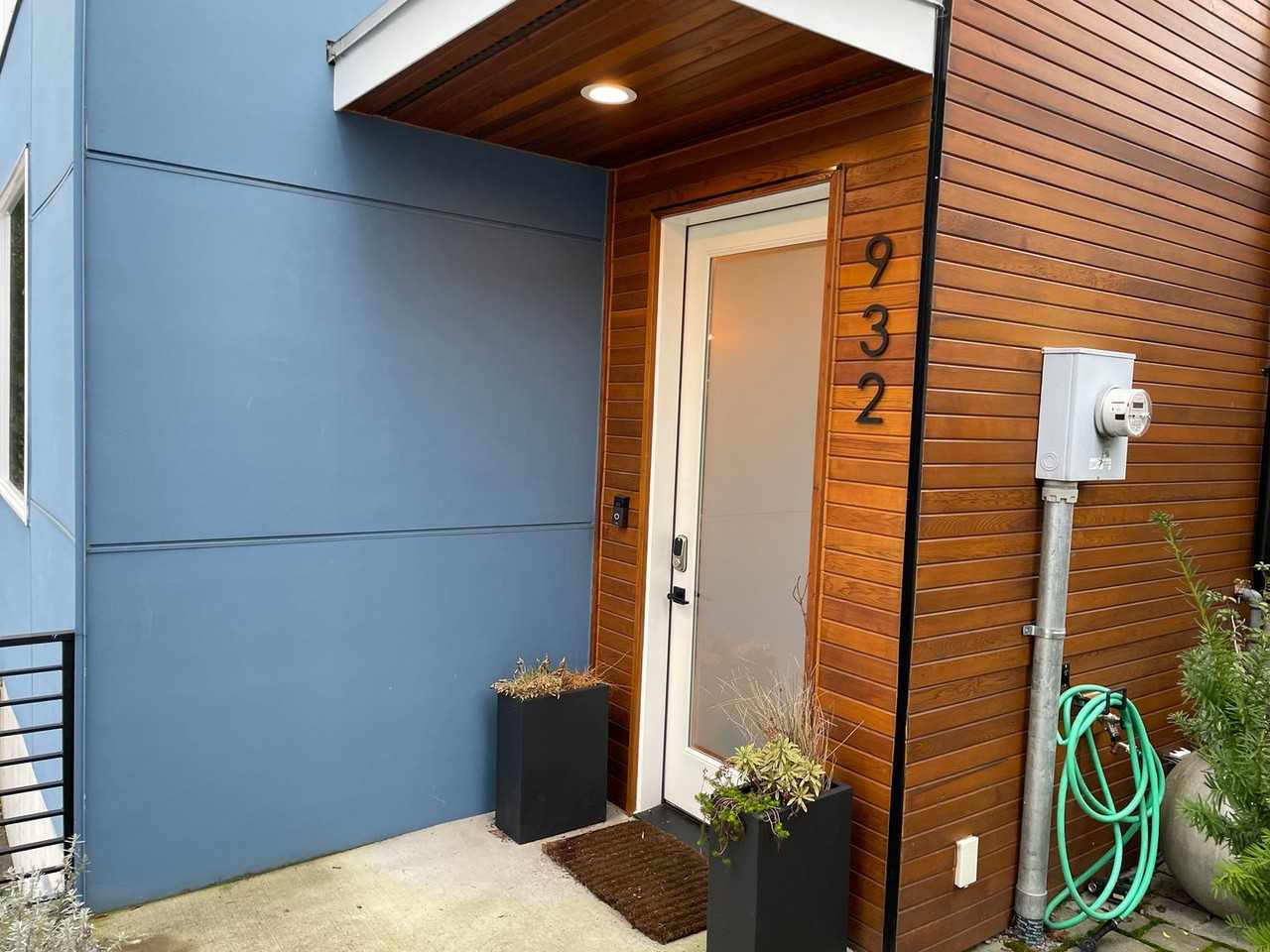 932 14th Ave - Photo 3 of 40