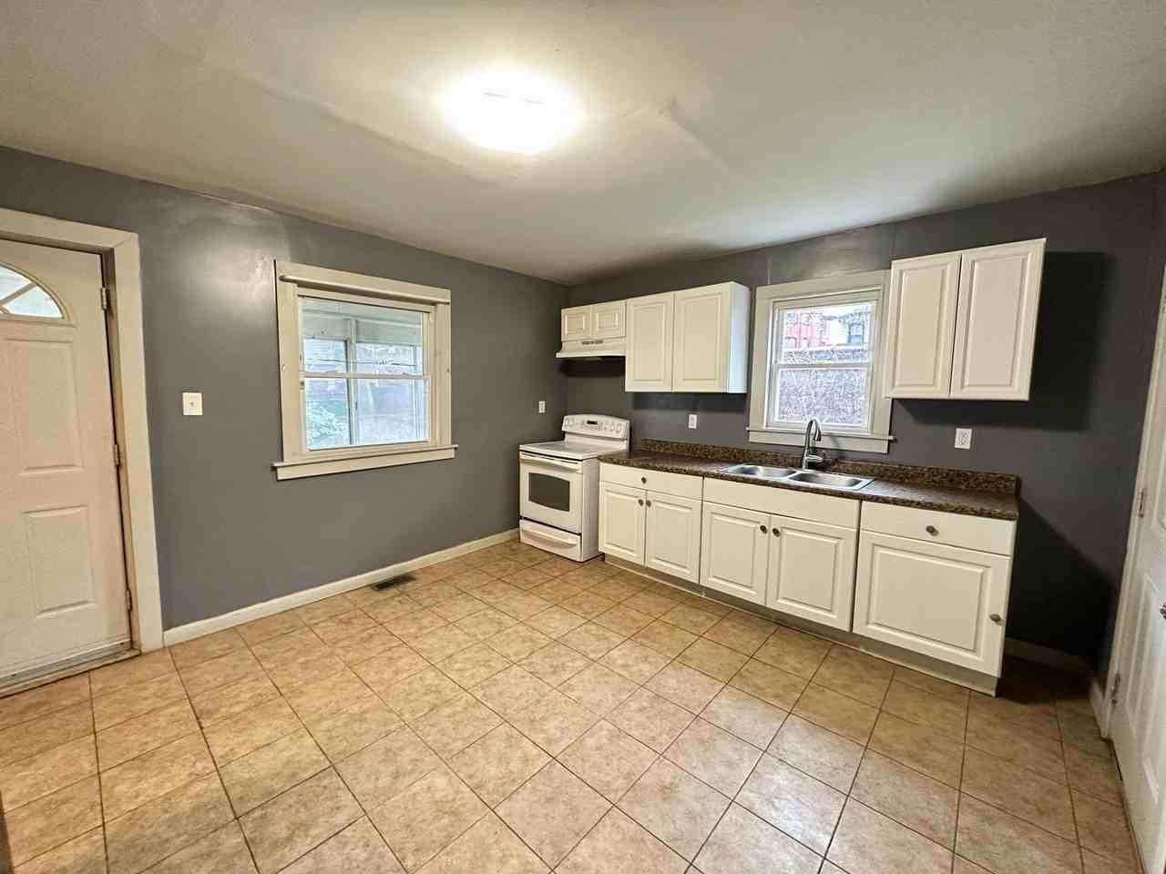 22 Wendell Pl - Photo 3 of 15