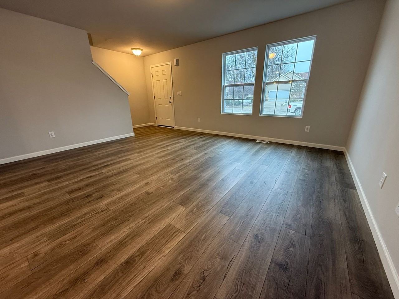 54271 Stonebridge Dr - Photo 3 of 17