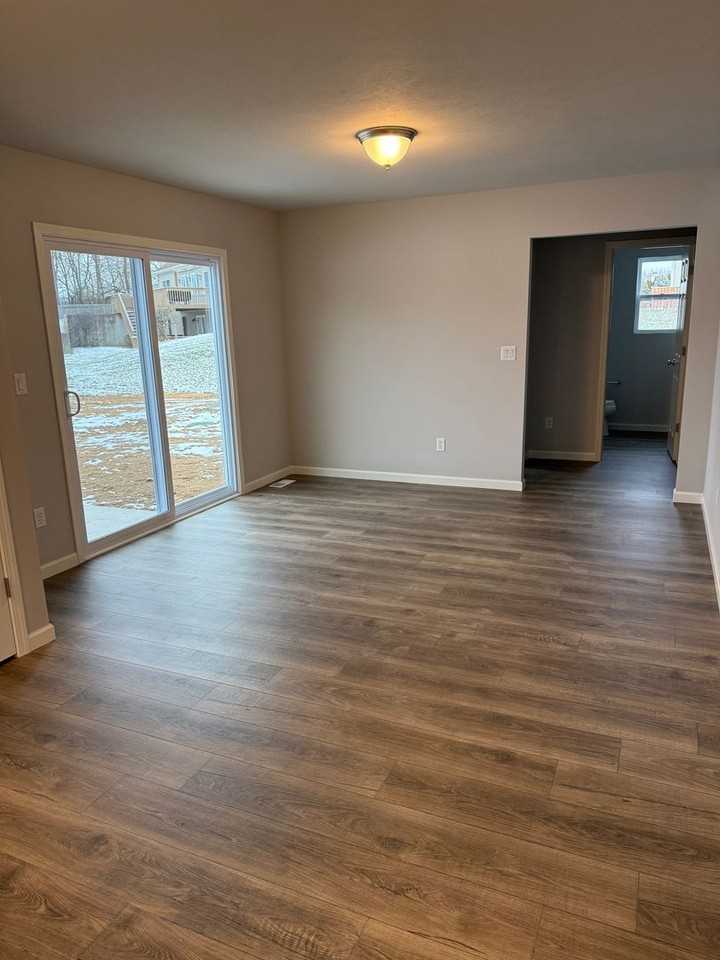 54271 Stonebridge Dr - Photo 4 of 17