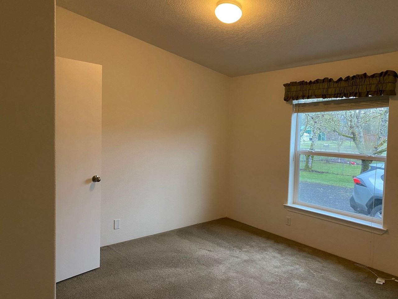 414 Old Brockway Rd - Photo 7 of 20