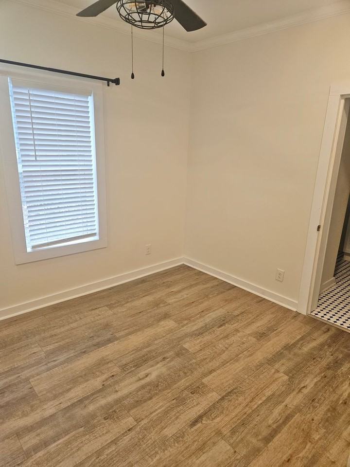 807 2nd Ave Ne - Photo 5 of 5