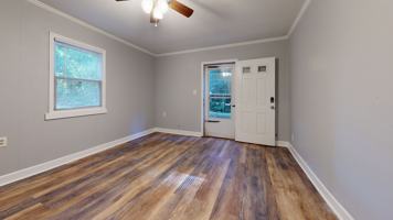 featured image of 1620 Redcoat Dr