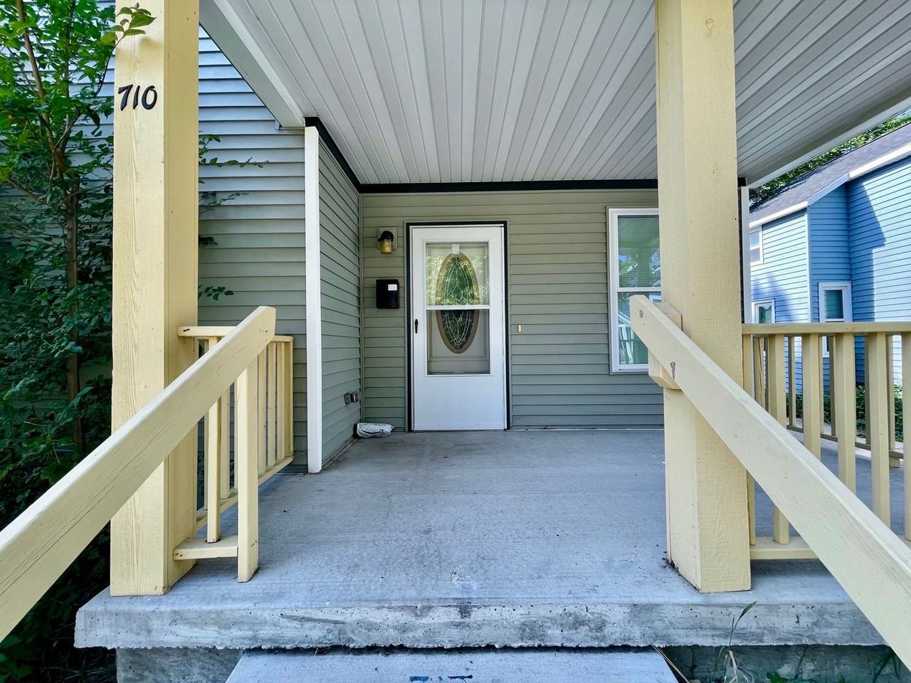 710 Logan St Se - Photo 3 of 32