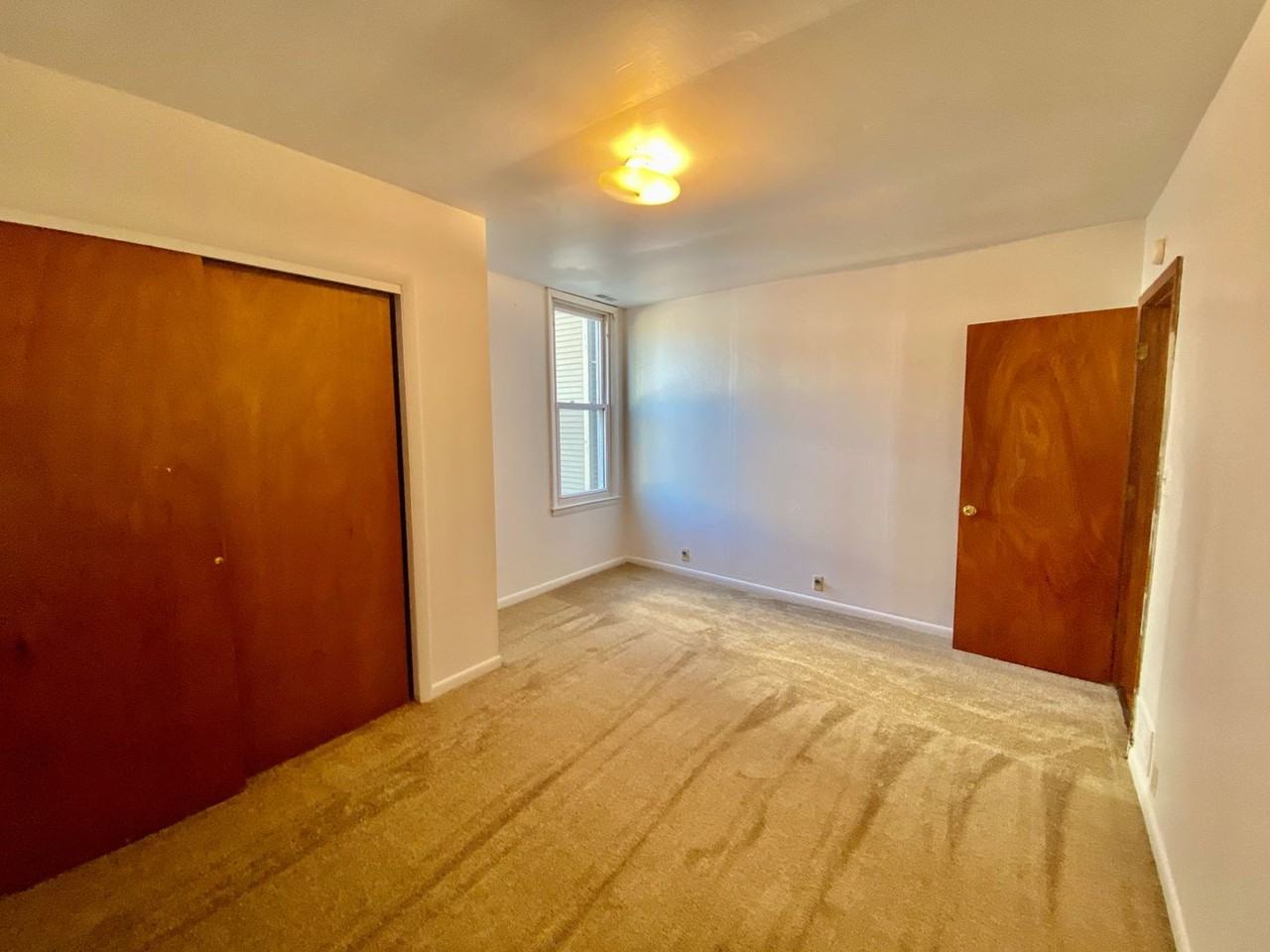 400 Perrin St. - Photo 6 of 28