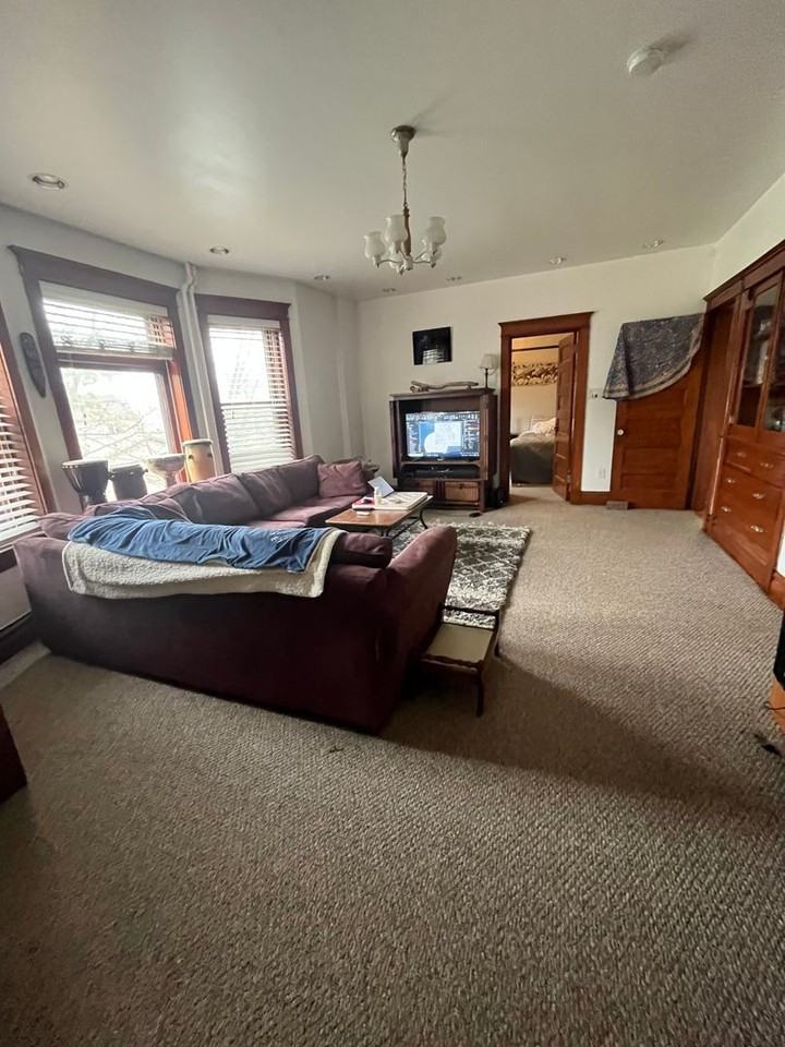 316 E 6th St - Photo 2 of 13