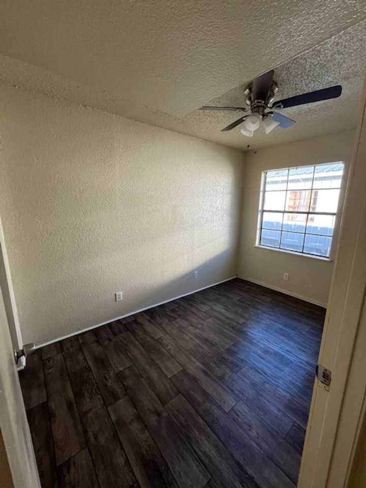 Apartments! - Photo 5 of 12