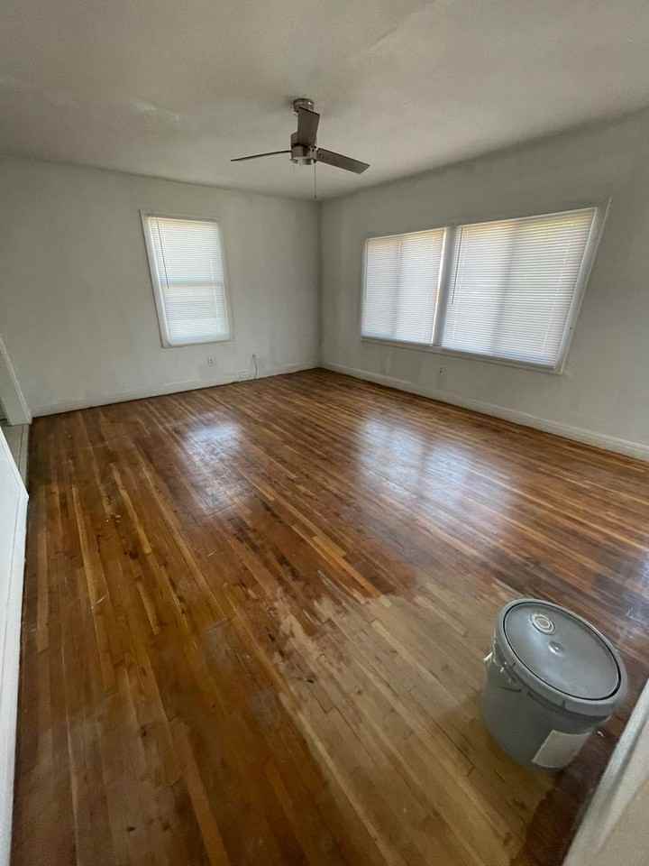 1008 N Thornton St - Photo 4 of 10