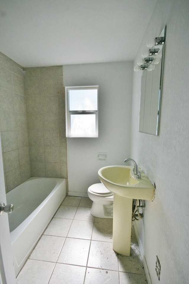 1008 N Thornton St - Photo 7 of 10