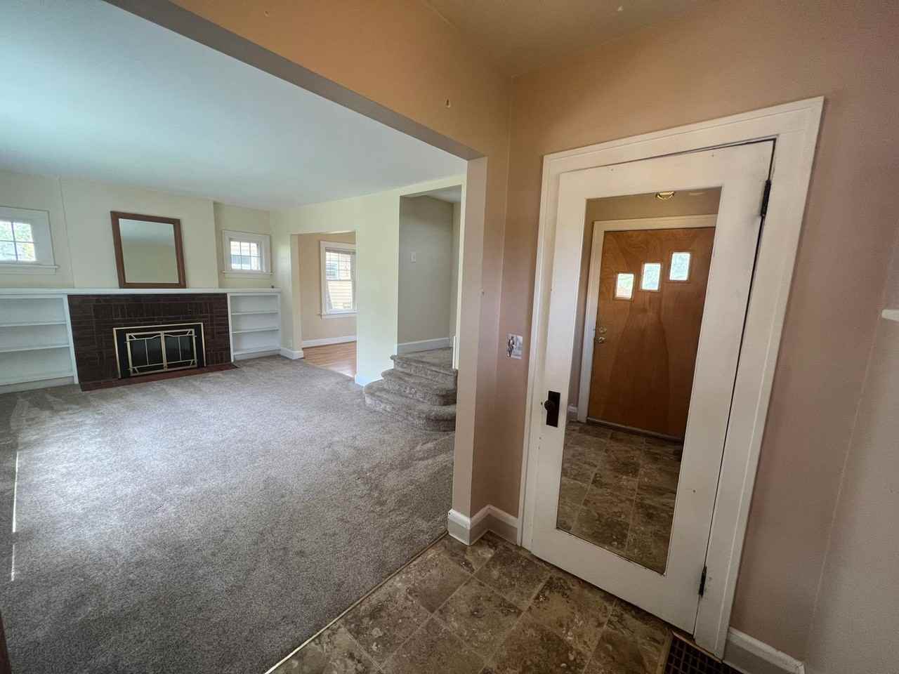 1603 Waverly Ave - Photo 3 of 28