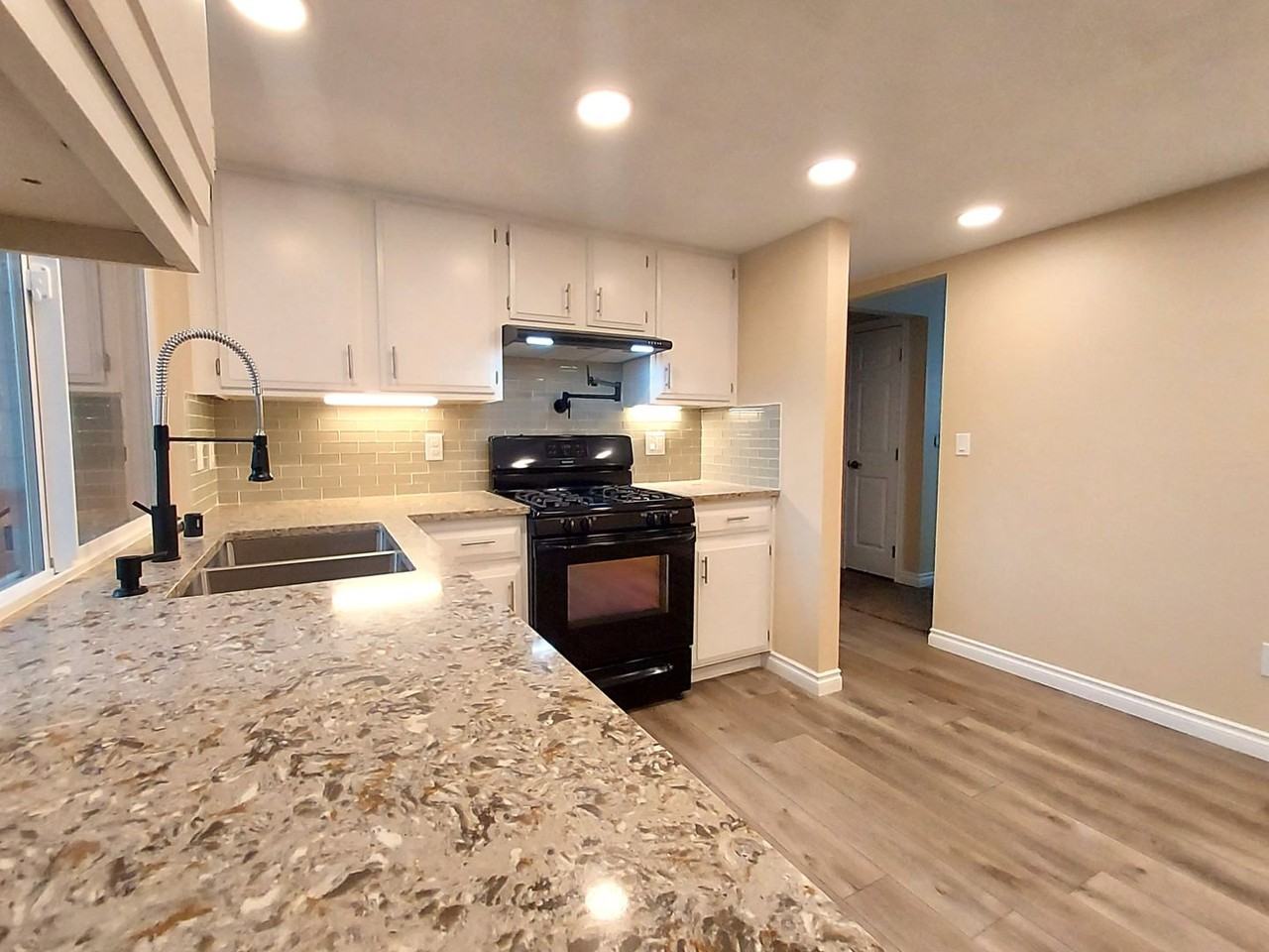 30701 5th Pl S - Photo 7 of 27