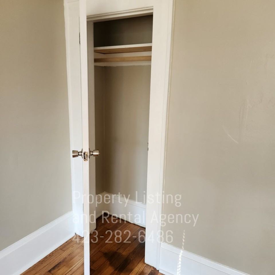 811 Hill Street - Photo 7 of 24