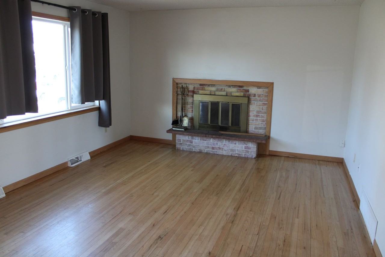 404 N Roosevelt Ave - Photo 2 of 15