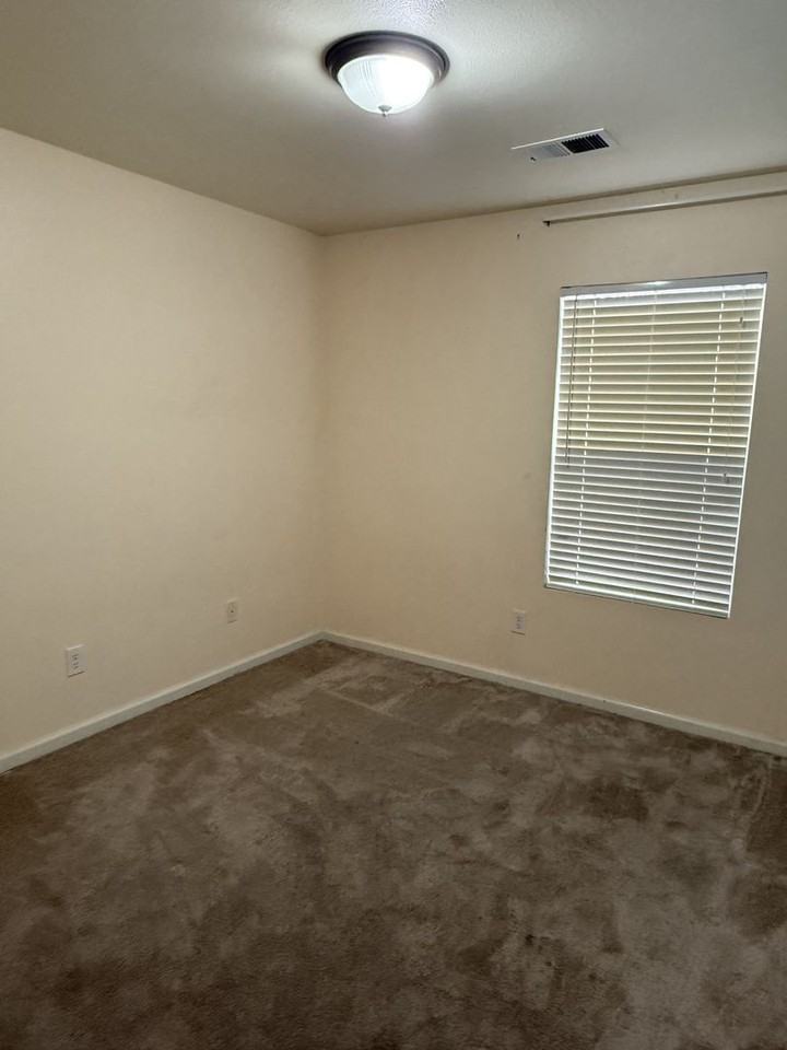 8825 Sunset Breeze Dr - Photo 7 of 16