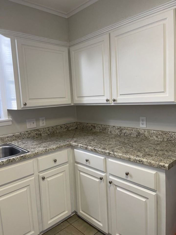 9139 Laurie Ln - Photo 7 of 16