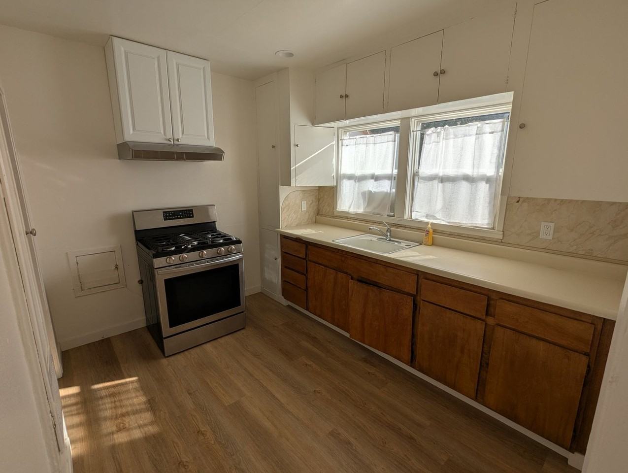326 N K St - Photo 3 of 10