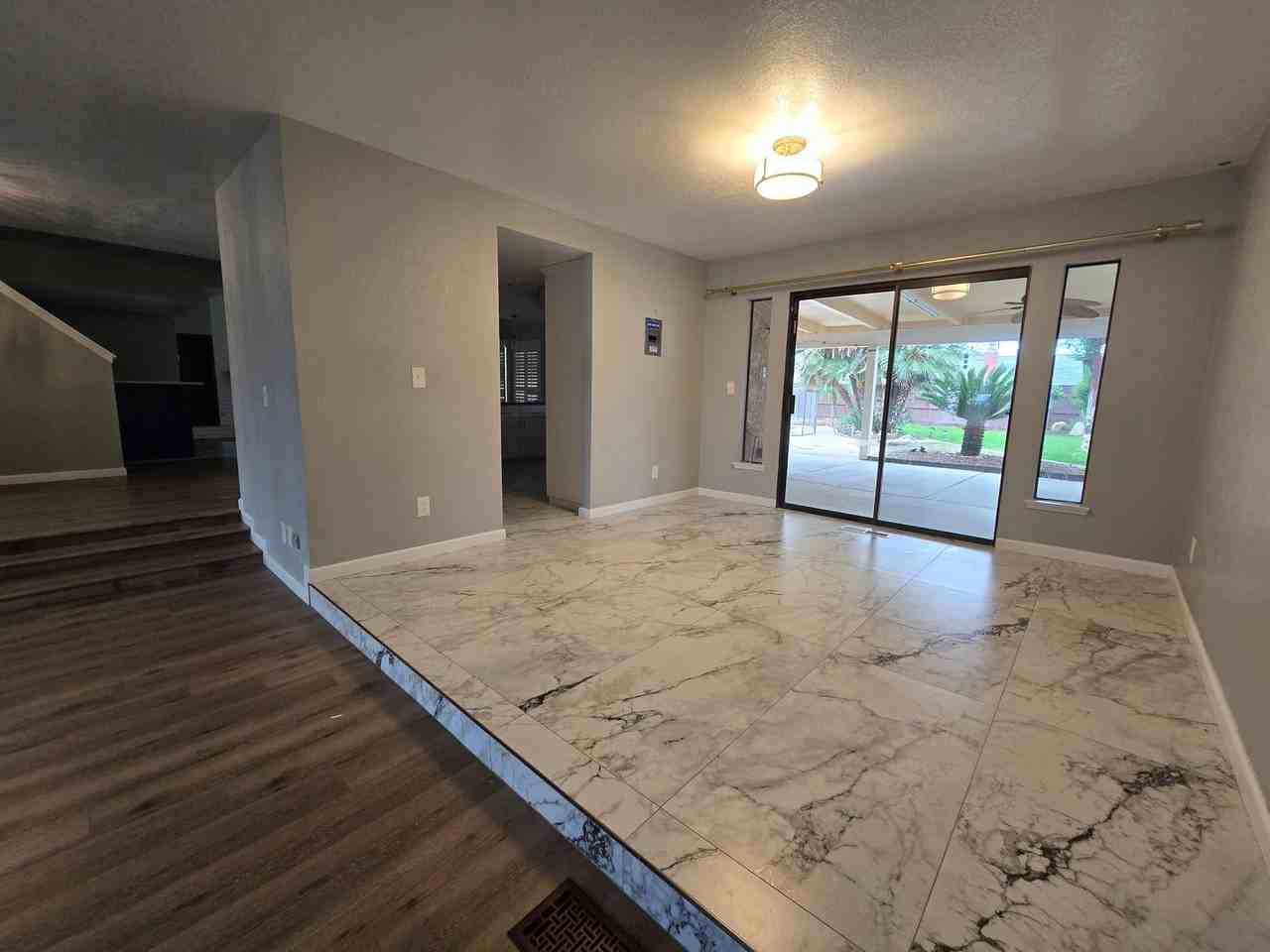 3031 S Oak Park St - Photo 6 of 33