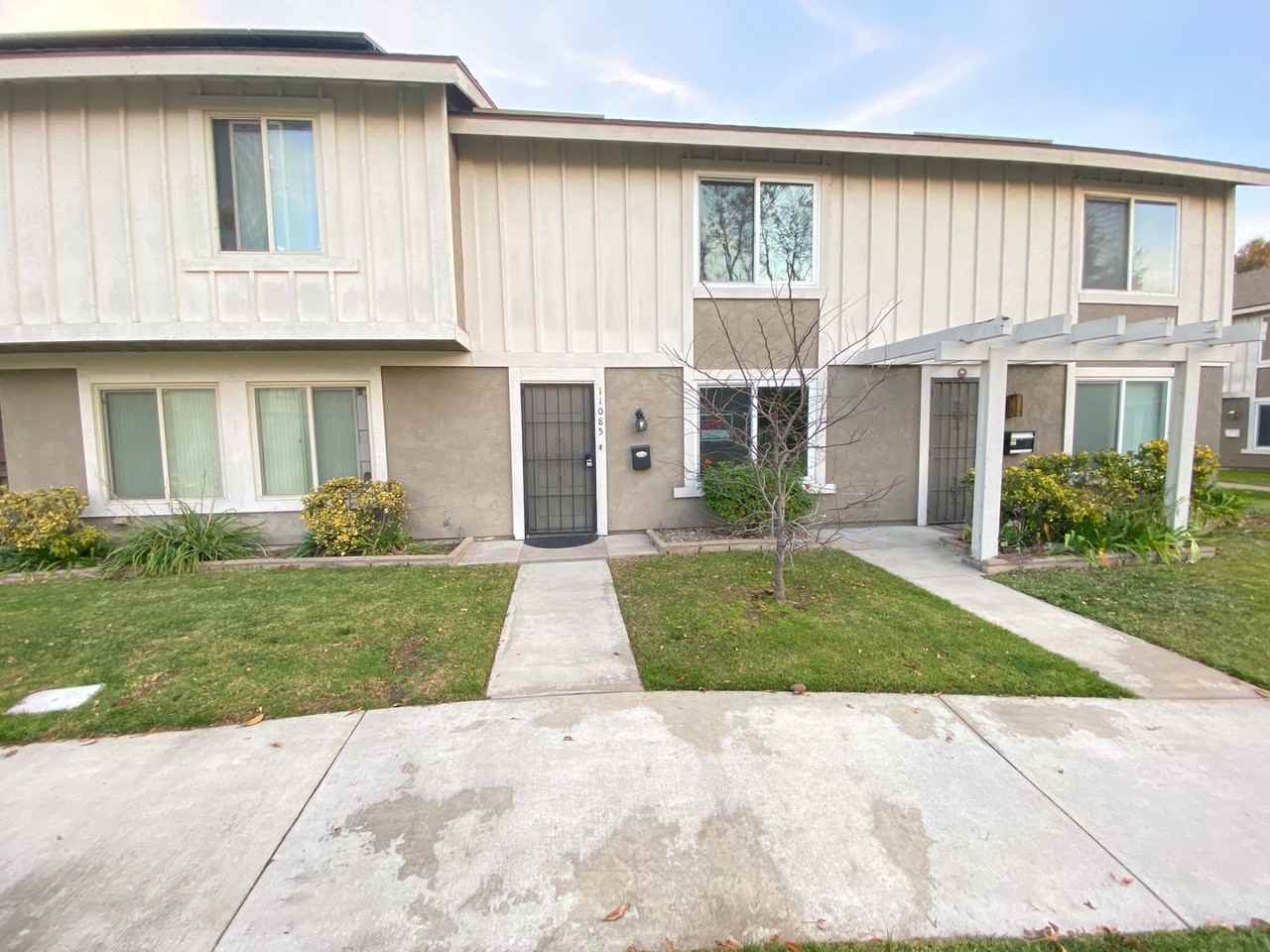 11085 Marryat Way - Photo 3 of 35
