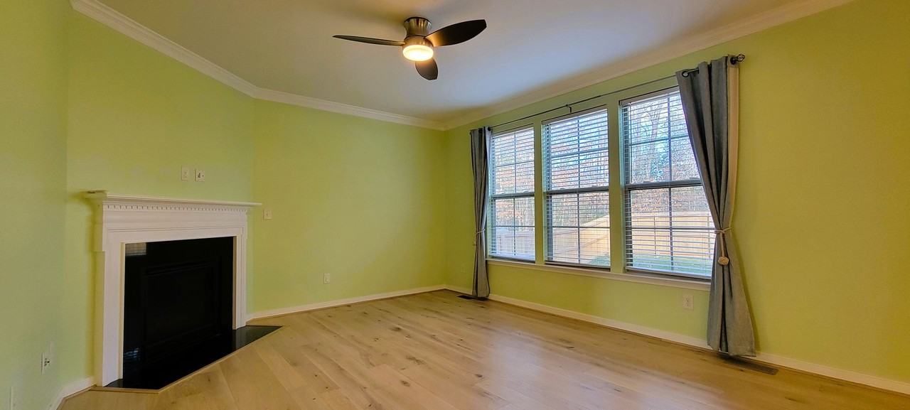 7419 7419 Vincenzo Drive - Photo 5 of 39