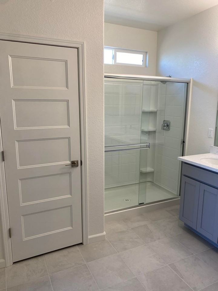 830 Valencia St - Photo 4 of 10