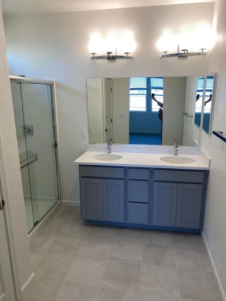 830 Valencia St - Photo 5 of 10