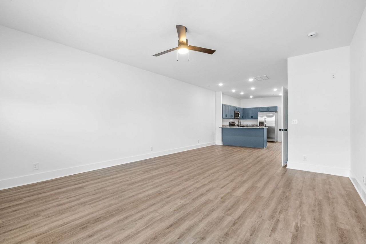 310 Front Ridge Cir - Photo 4 of 35