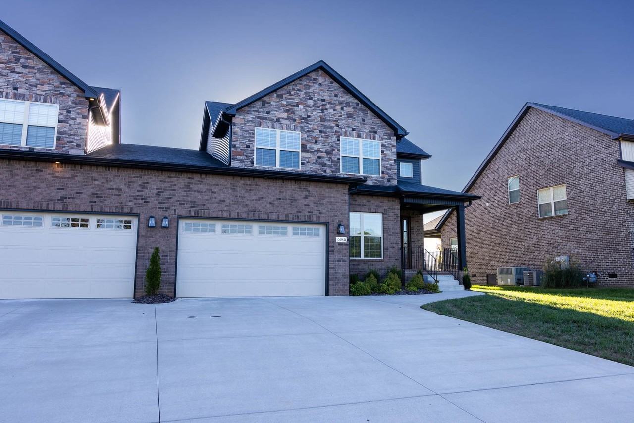 1069 Veridian Dr #B - Photo 2 of 50