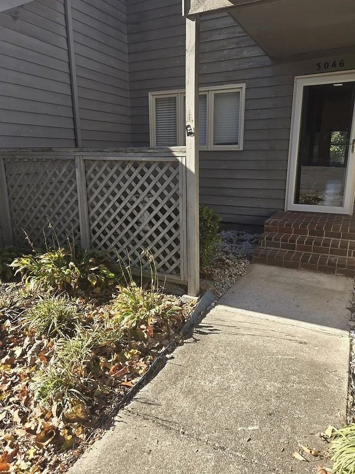 3046 Laurel Springs Dr - Photo 6 of 45