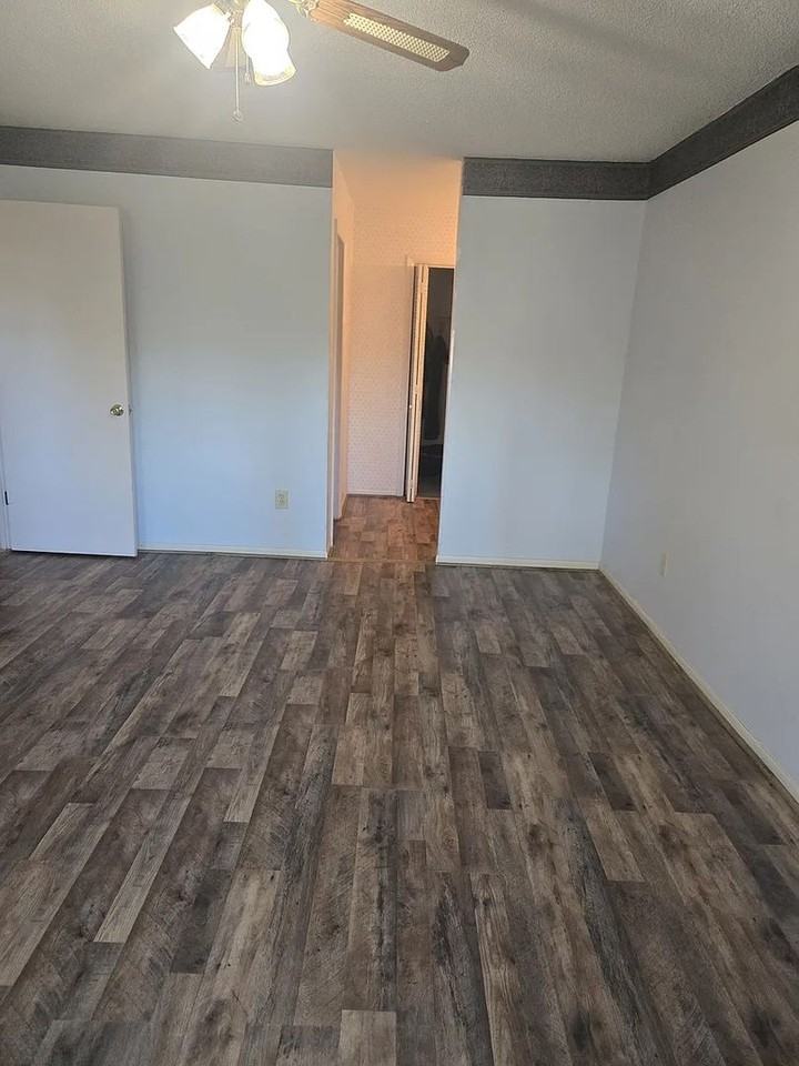 3046 Laurel Springs Dr - Photo 7 of 45