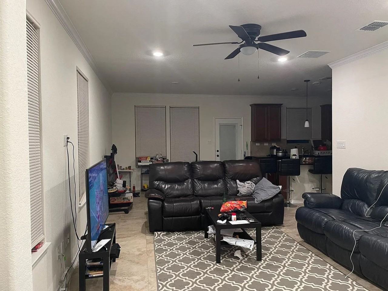 5911 Eckhert Rd - Photo 3 of 9