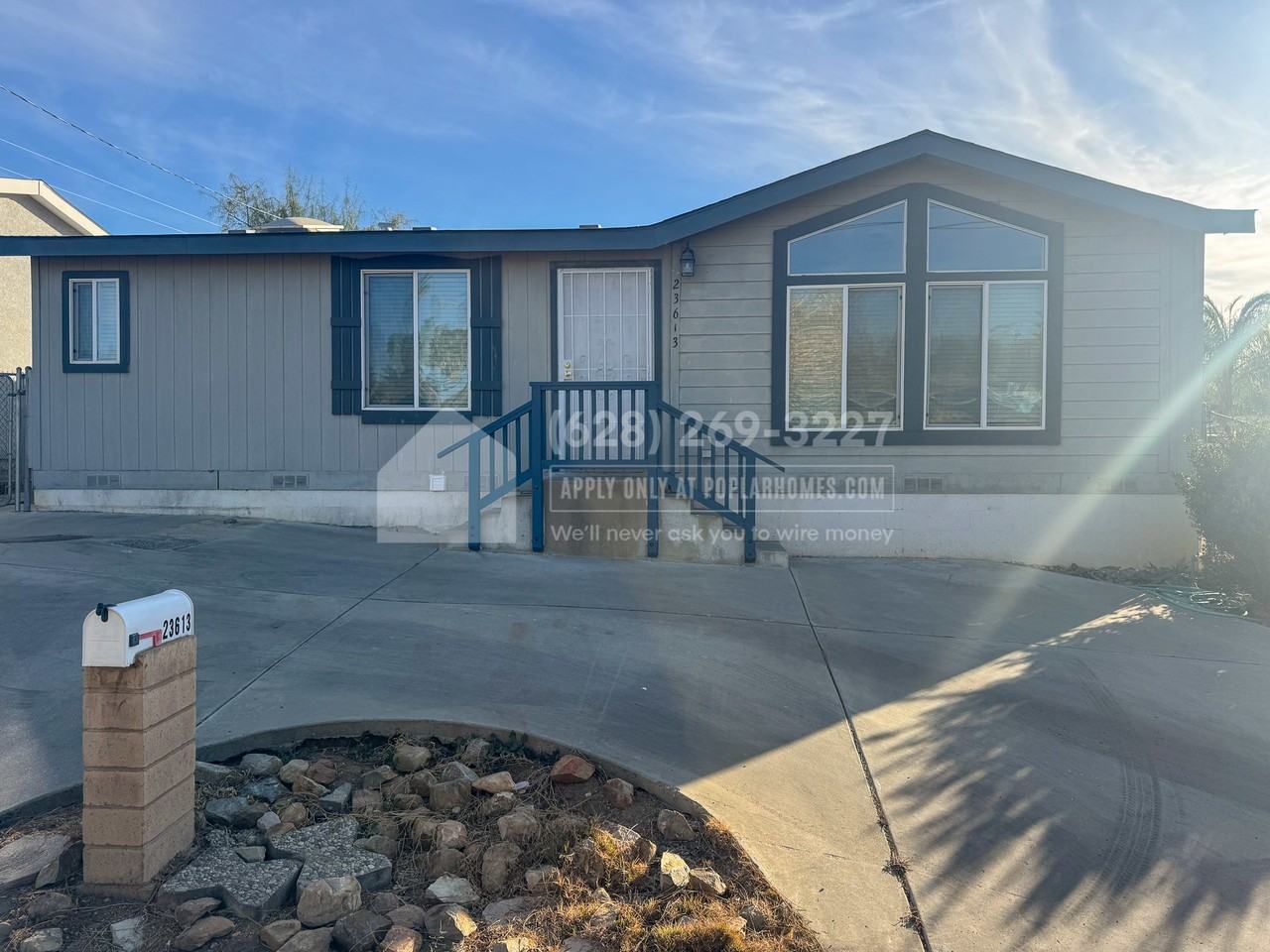 23613 Lodge Dr - Photo 2 of 16