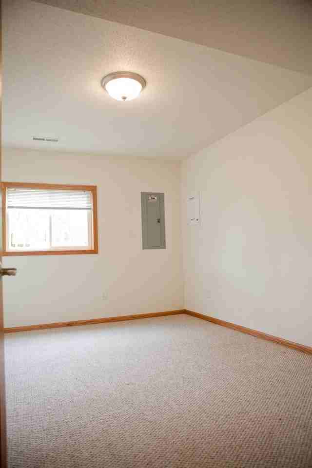 158 Ofallon Ct E - Photo 2 of 14