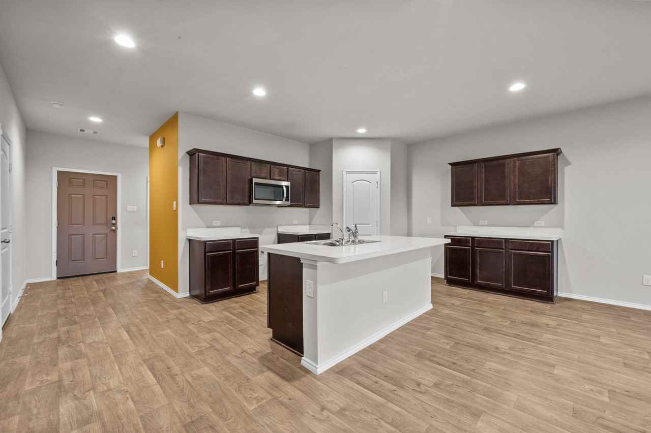 20811 Olive Leaf St - Photo 6 of 31