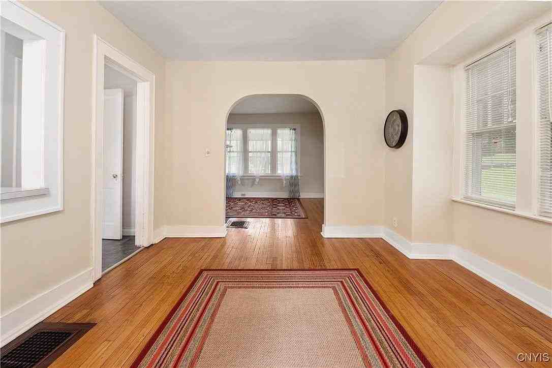 336 E Florence Ave - Photo 2 of 7