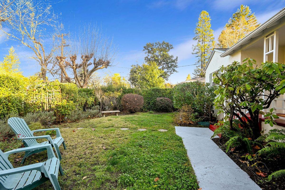 4055 Marianne Dr - Photo 2 of 26