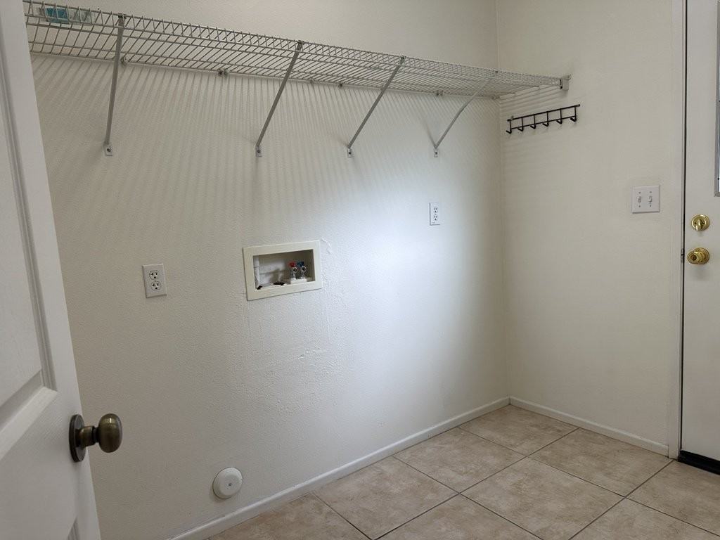 9782 Winterberry Dr - Photo 6 of 15