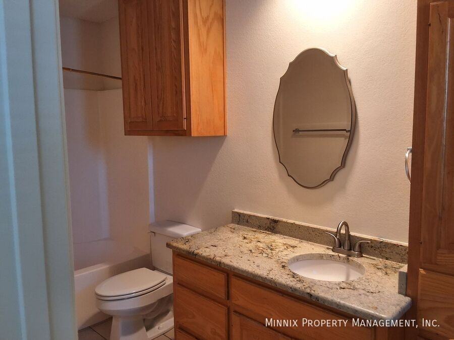 4713 Timber Ln - Photo 3 of 6